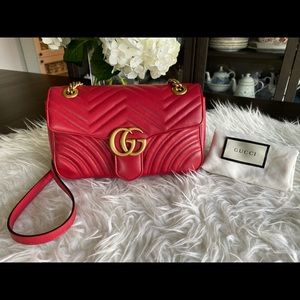 *SOLD* Gucci Marmont - sz Small 💯 Authentic